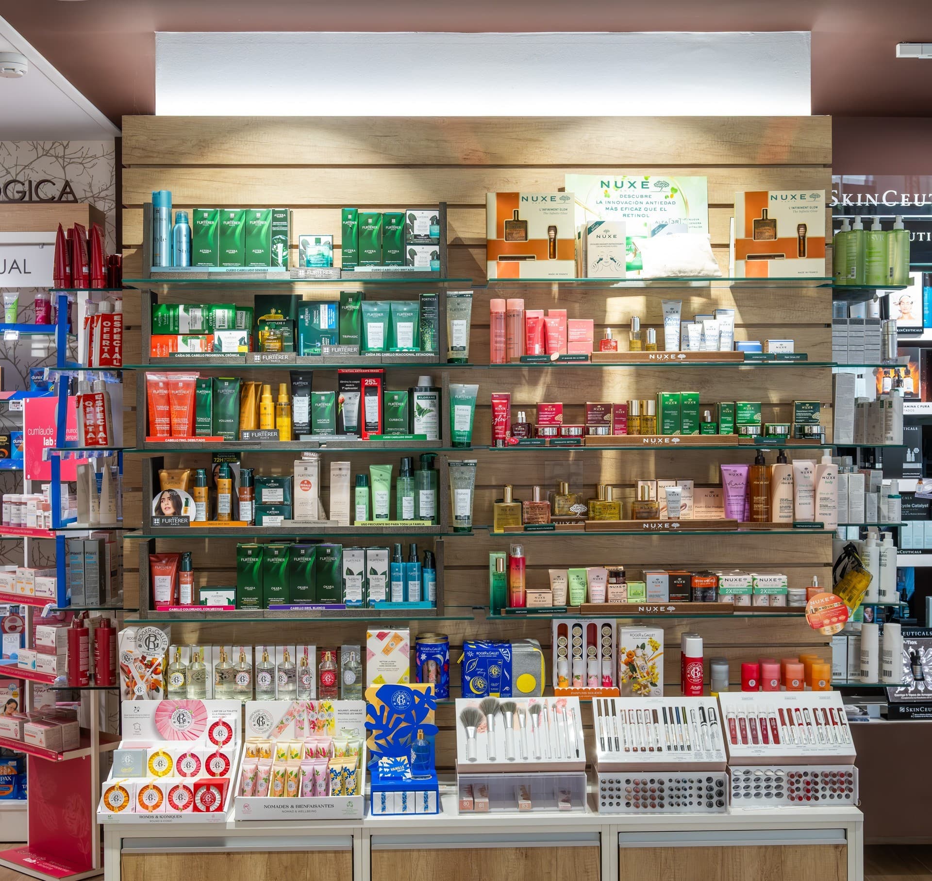 Somos mucho más que una farmacia en Teo